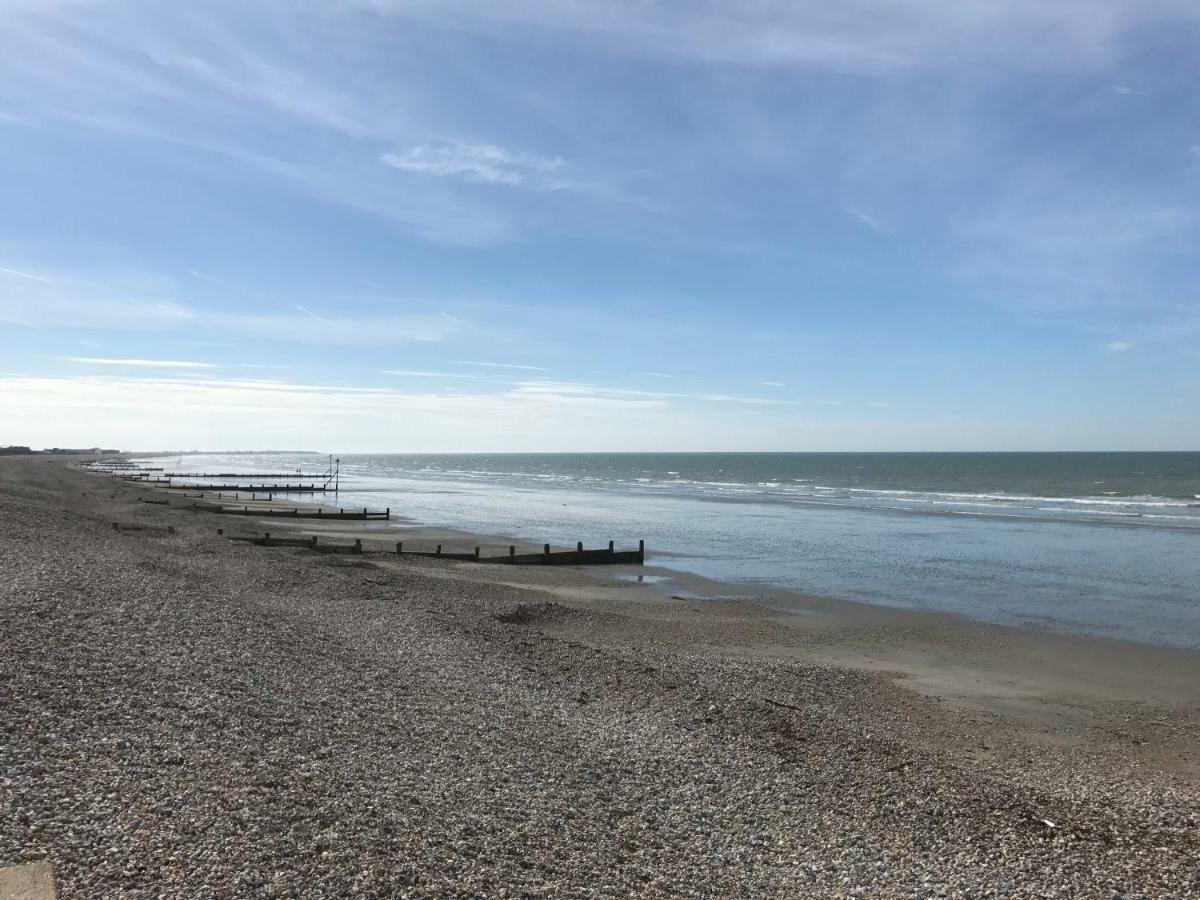 Wittering Holiday Home 东威特灵 外观 照片